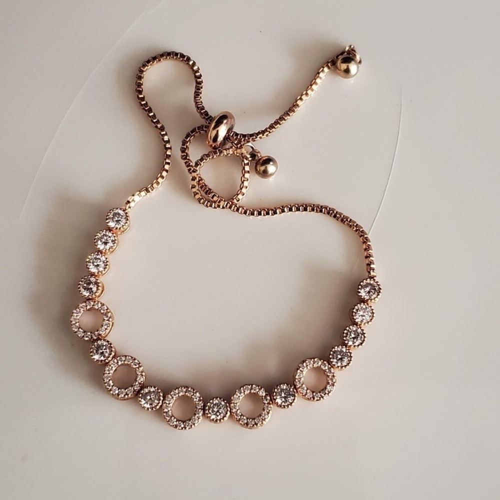 Rose Gold Tone Cubic‎ Zirconia Circle Adjustable Bolo Box Chain Bracelet